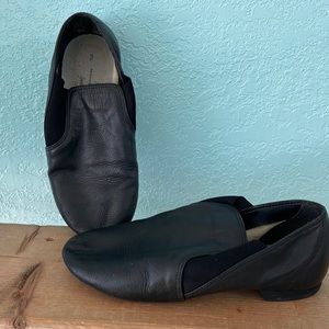 Black dance shoe
